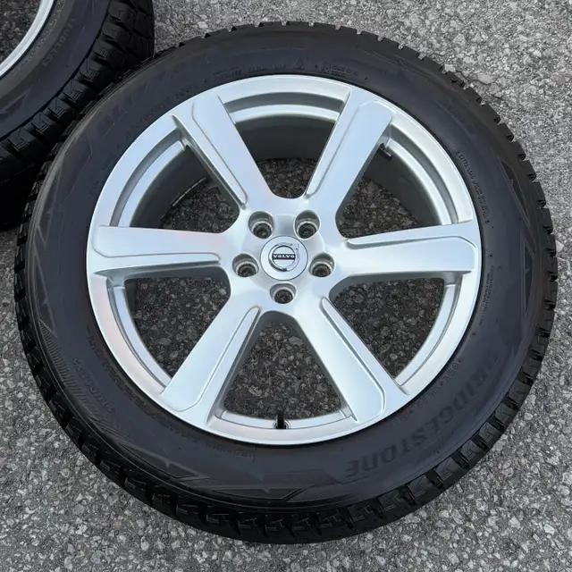 Volvo XC90 19 Inch *OEM* Wheels & Snow Tires in Tires & Rims in City of Toronto - Image 5