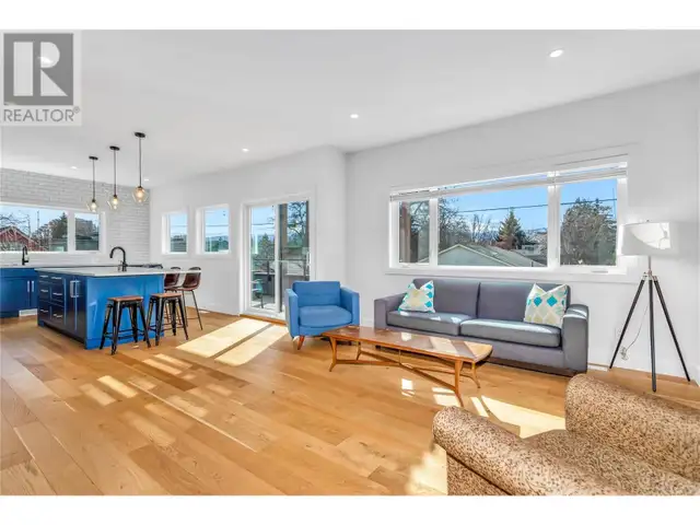 841 & 843 Martin Avenue Kelowna, British Columbia in Houses for Sale in Penticton - Image 15