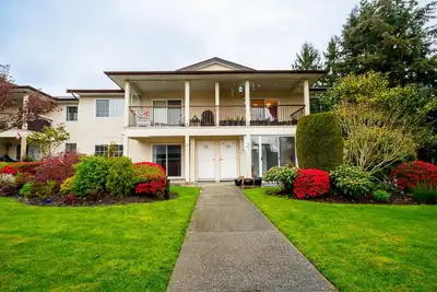 Welcome to Willow Park Estates, a highly desirable 55+ community offering exceptional single-level l...