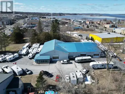 Great for any industrial use, RV, truck, auto sales and service, or retail. Situated next to Home Ha...