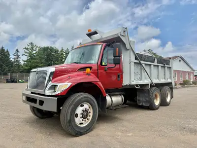2006 INTERNATIONAL 7400 TANDEM DUMP, INTERNATIONAL DT570 DIESEL ENGINE 285HP, ALLISON AUTOMATIC, 6.1...