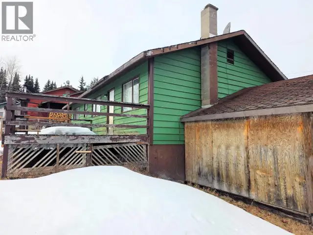 61 CHAPMAN STREET Granisle, British Columbia in Houses for Sale in Smithers - Image 4