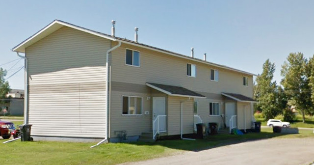 Fort St. John Townhouses - 2 Bedroom 1 Bath Townhouse Townhome f in Long Term Rentals in Fort St. John - Image 3