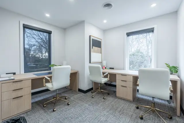 BURLINGTON * Modern Private Office with Parking & Amenities* in Commercial & Office Space for Rent in Oakville / Halton Region - Image 14