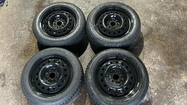 215 55 17 - RIMS AND TIRES- LIKE BRAND NEW - WINTERFORCE 5x114.3 in Tires & Rims in Kitchener / Waterloo - Image 2