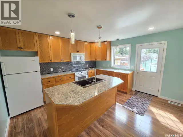 25 Rhodes STREET Redvers, Saskatchewan in Houses for Sale in Regina - Image 13