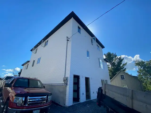65 Gardiner St - Unit 2, 4 bed, 4 bath STUDENT RENTAL  - Unit 2 