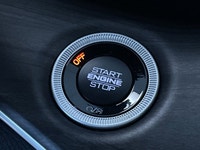 Looking for a *2025 Jeep Grand Cherokee Limited 4WD in Prince George, BC*? This *low-kilometre demo... (image 8)