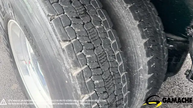 2018 KENWORTH T370 TRUCK DRY BOX VAN WITH TAILGATE in Heavy Trucks in Edmonton - Image 10