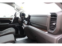 SALE PRICE: $55,800 **ASK US HOW TO RECEIVE A PRICE DISCOUNT WITH DEALER ARRANGED FINANCING O.A.C.**... (image 7)