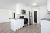 877 Kennedy Road Apartments are close to it all! Located at Kennedy Road and Eglinton Avenue, East,... (image 1)