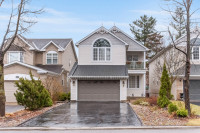 Beautiful and spacious home with 4 + 1 bedroom in Kanata Lakes!