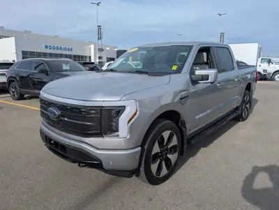 Electric Vehicle, Premium Audio, Cooled Seats, Apple CarPlay, Android Auto! This 2023 Ford F-150 Lig...