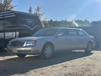 2004 Cadillac Deville Professional Limousine 75,000 KM 4.6L, 8 Cylinder Engine AM/FM/CD, A/C, Cruise...