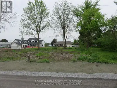 Location, Location! Just off the Niagara Parkway, minutes to QEW. Ideal plan can include rear balcon...
