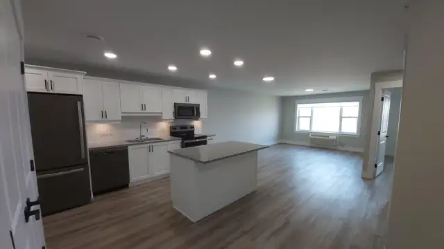 1Bed/1Bath, Uptown Near Shopping/Restaurants, 303-40 Patience Ln in Long Term Rentals in Fredericton - Image 3