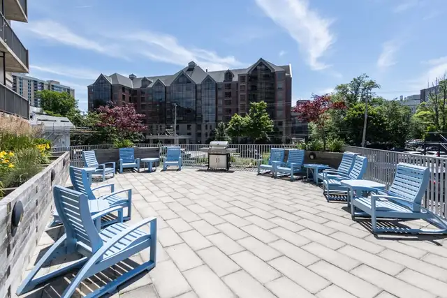 Spring Garden - Bachelor available at 5770 Spring Garden Road, H in Long Term Rentals in City of Halifax - Image 17