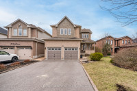 Whitby, Rolling Acres 5 Beds / 4 Baths