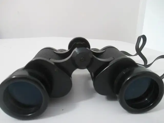 Binoculars475931826077706241