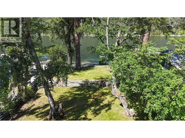 189 Alpine Road Christina Lake, British Columbia in Houses for Sale in Penticton - Image 27