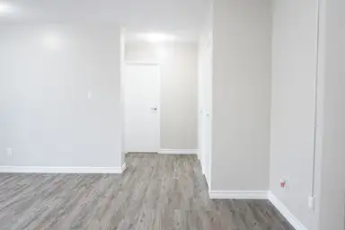 PARKING SPACE INCLUSIVE - Mill Place 1BR Apartment Orangeville in Long Term Rentals in Guelph - Image 10