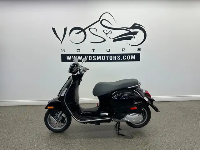 2023 Vespa GTS 300 Nero Convinto - V6354NP - -No Payments for 1  in Scooters & Pocket Bikes in Markham / York Region - Image 8