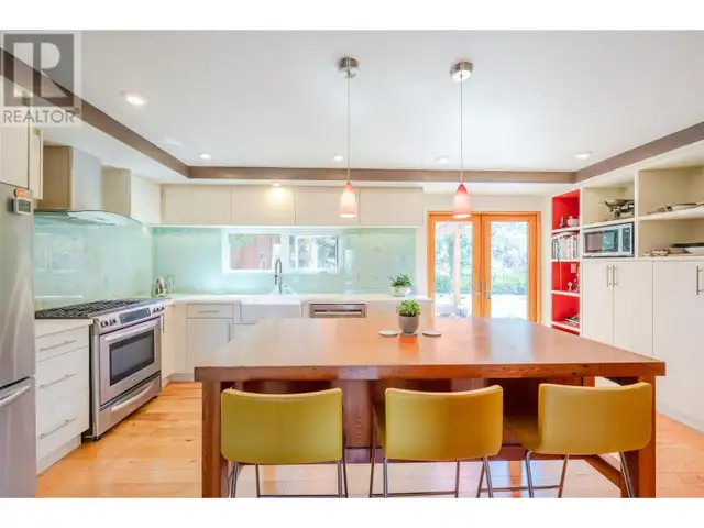 830 Three Mile Road Penticton, British Columbia in Houses for Sale in Penticton - Image 12