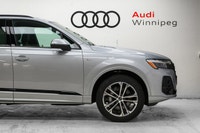 This Audi Q7 delivers a Intercooled Turbo Gas/Electric V-6 3.0 L/183 engine powering this Automatic... (image 4)