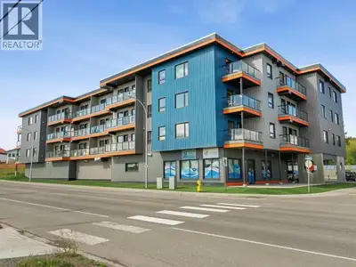 Stunning condo on the top floor with serene mountain views! Tastefully designed and plenty of upgrad...