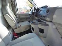 Automatique à 6 vitesses - RWD, 119,000 km (certifié), Édition "E-450 176", 2 passagers, Air climati... (image 7)