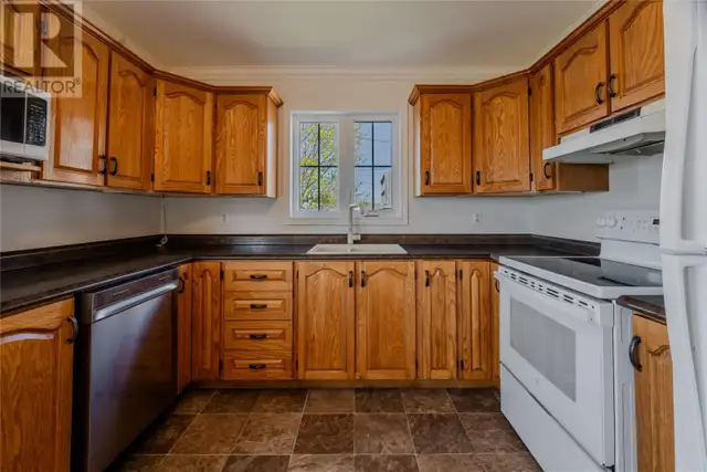 4 Crystal Place MOUNT PEARL, Newfoundland & Labrador in Houses for Sale in St. John's - Image 9
