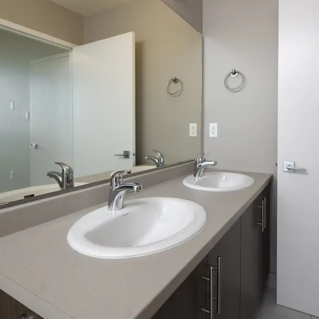 AMAZING 1 BED + DEN AVAILABLE in Long Term Rentals in City of Halifax - Image 6