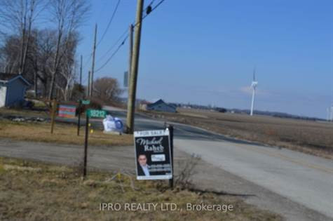 18212 Erie Shore Dr in Houses for Sale in Chatham-Kent - Image 3