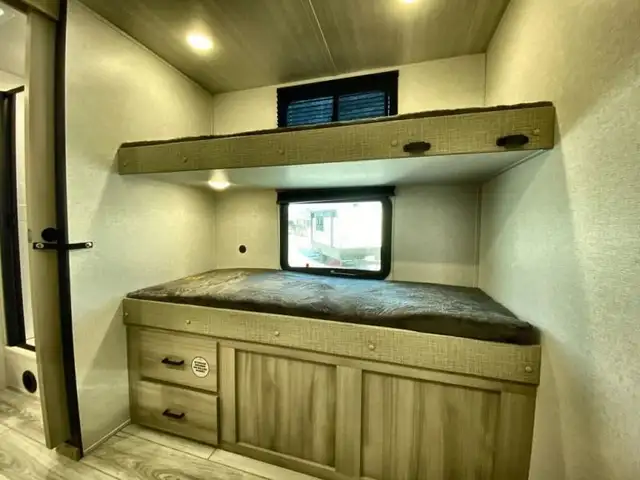 2025 EAST TO WEST Della Terra 250QB in Travel Trailers & Campers in Bedford - Image 40