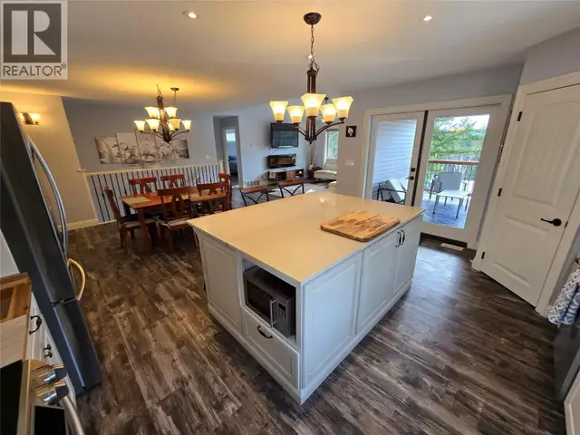 565 Clearwater Valley Road Clearwater, British Columbia in Houses for Sale in Kamloops - Image 12