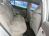 HONDA CIVIC 2012 DX AVEC SEULEMENT 132700 KM CERTIFIÉ ( RAPPORT CARFAX DISPONIBLE ) MOTEUR 1.8 LITRE... (image 9)