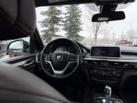 Stock#: 251333AThe X5 xDrive40e is a premium mid-size hybrid SUV that offers a seamless transition b... (image 9)