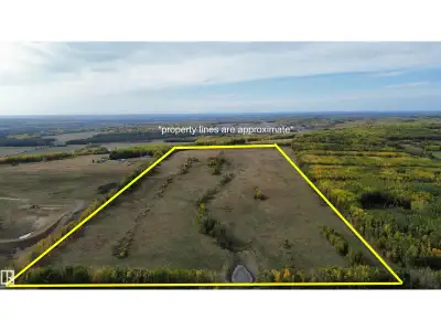 66.88 acres of land only 10 minutes north of Drayton Valley or an hour from Spruce Grove--Great past...