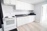 **BEAUTIFUL** 1 BEDROOM UPPER UNIT IN ST CATHARINES!!