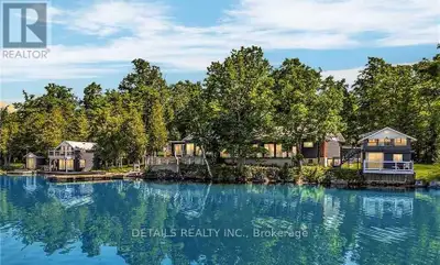 Attention investors and nature lovers! Discover this incredible property, a fully operational, 3.95-...