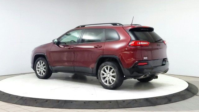 2018 Jeep Cherokee in Cars & Trucks in Lethbridge - Image 3