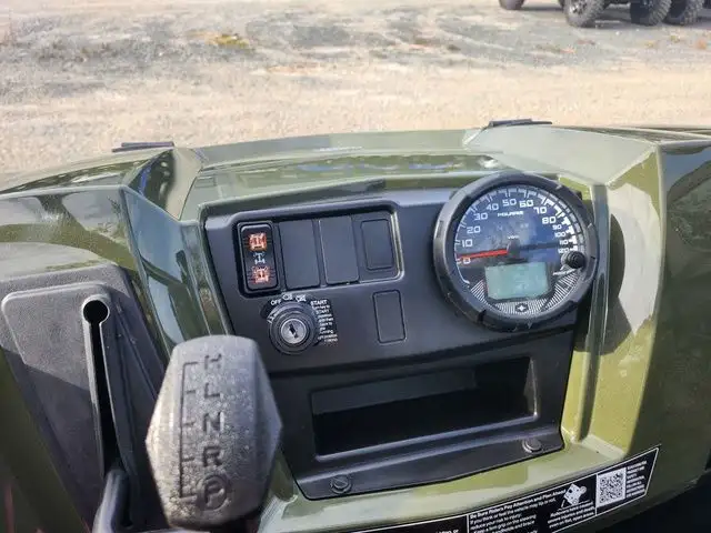 2025 Polaris Ranger Crew 570 Full-Size in ATVs in City of Halifax - Image 3