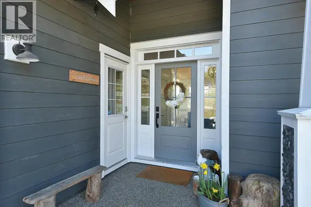 605 WOODLAND AVENUE Gibsons, British Columbia in Condos for Sale in Sunshine Coast - Image 6