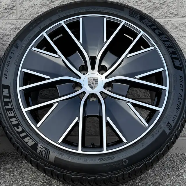 (NEW) 4x Porsche Macan EV Electric 21" OEM Winter Wheels Package in Tires & Rims in City of Toronto - Image 6
