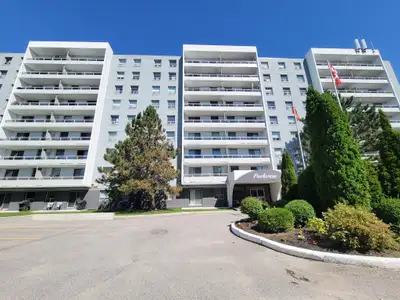Welcome to the Parkview Apartments are located just steps from Midland's dynamic recreational waterf...