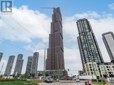 Welcome To CG Tower! Gorgeous and Bright 1 Bedroom + Den, 2 full Washroom Condo. Stainless Steel App...