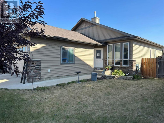 4911-southlands-drive-se-medicine-hat-alberta-houses-for-sale