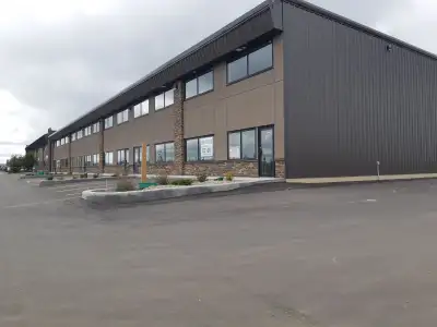 Commercial Office/Warehouse Space For Lease - Cochrane