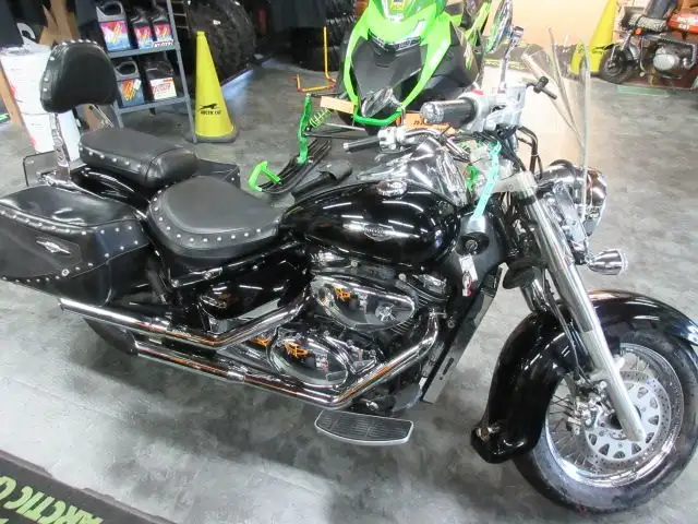 2007 Suzuki Boulevard C50T in Street, Cruisers & Choppers in Peterborough - Image 2