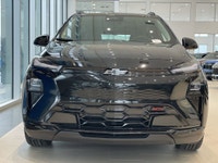 AMVIC Licensed Dealer Technology Package | Panoramic Power Sunroof | HD Surround Vision | Rear Camer... (image 1)